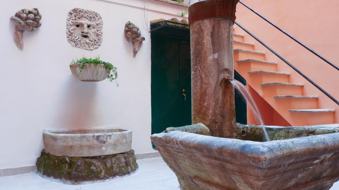 Апартаменты Joivy Trevi Fountain'S Relais Рим Экстерьер фото